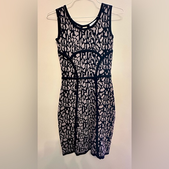 Carmen Marc Valvo Black and White Bodycon Mini Dress XS - Picture 1 of 5